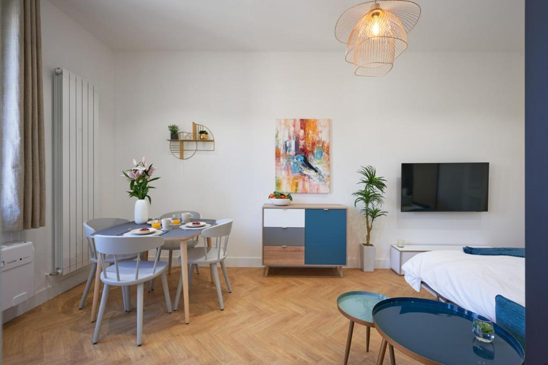 Sunlight Properties - Daffia - Beautifully Renovated Studio, City Pad In Central Ницца Экстерьер фото